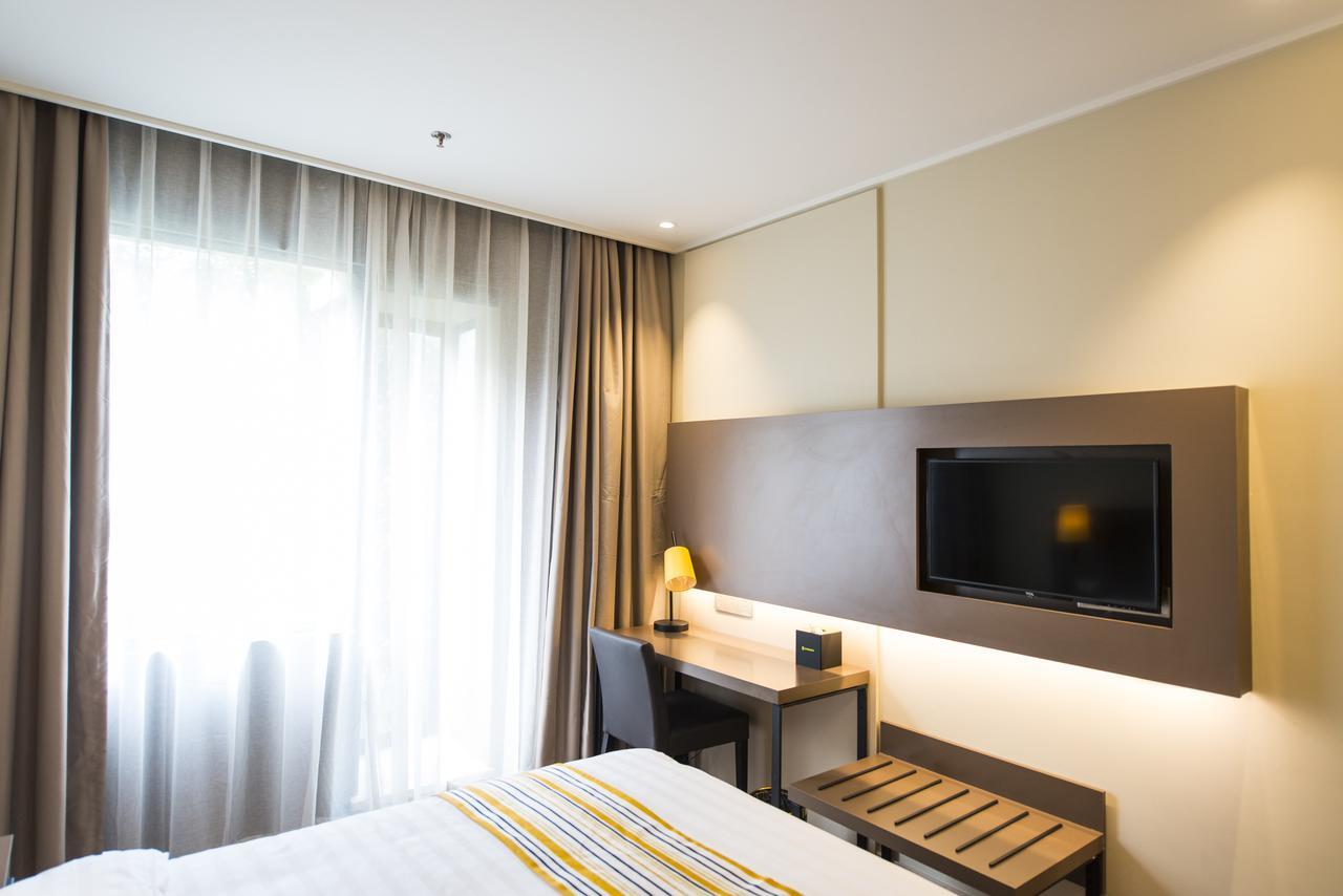 Home Inn Plus Shanghai Zhangjiang Park Exterior foto
